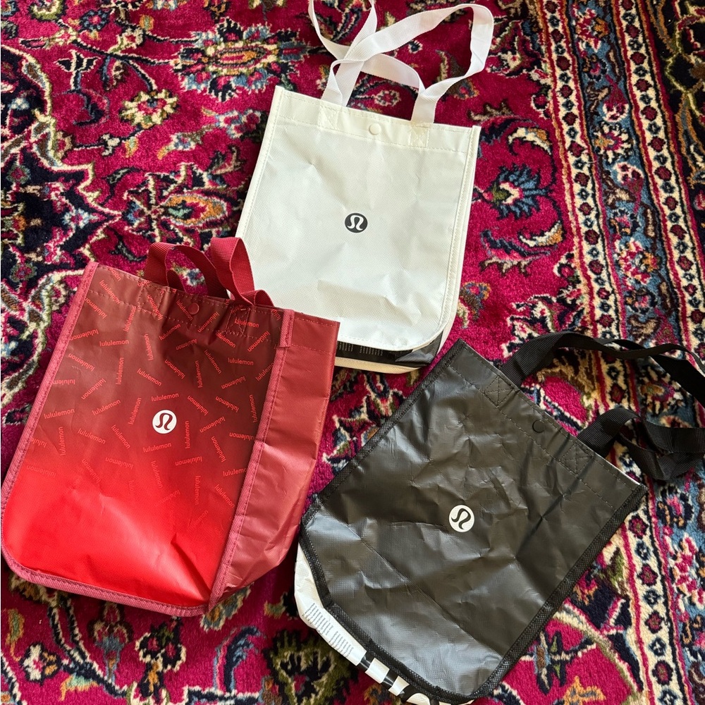 Lululemon Athletica White Black and Red Tote Set
